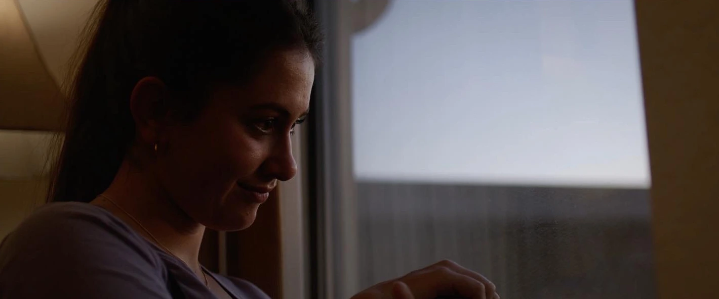 Customer Service film still 5